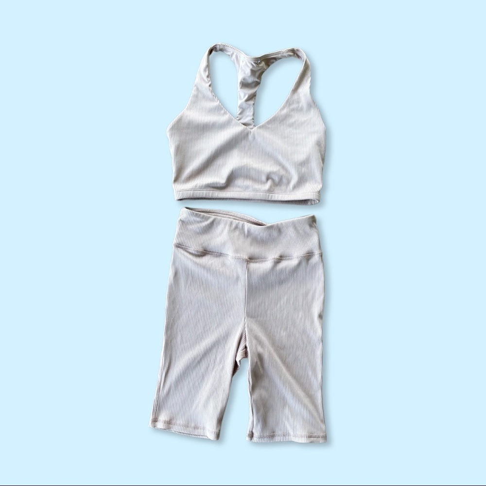 THRIFTED : Nude/ Tan Ribbed Biker Short Yoga Set
